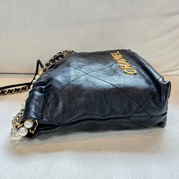 Chanel Shiny Crumpled Calfskin Quilted Pearl Mini 22 Black - Picture 8 of 8
